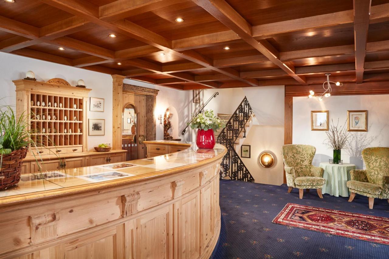 Hotel Hirlanda Zürs Buitenkant foto