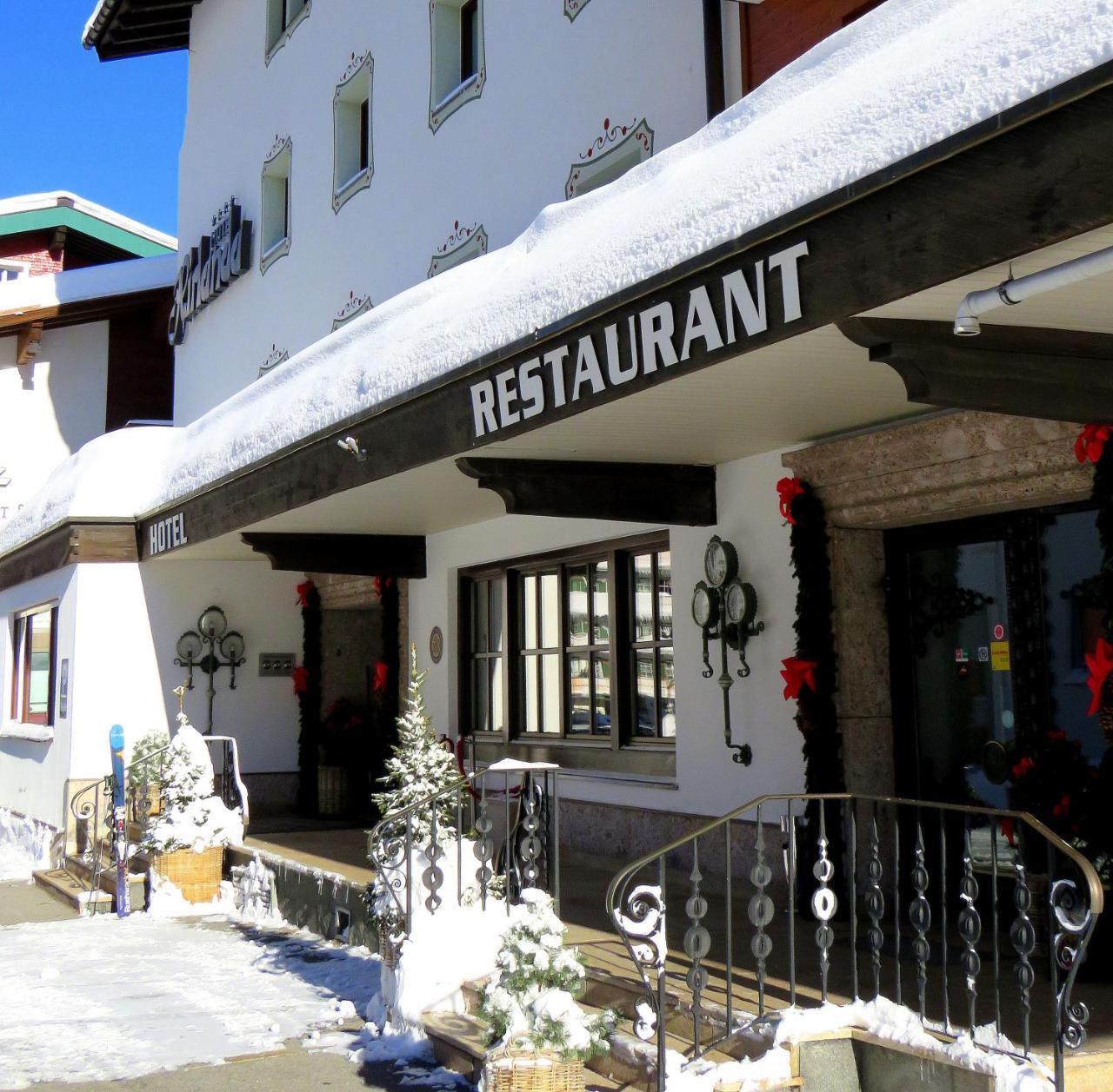 Hotel Hirlanda Zürs Buitenkant foto